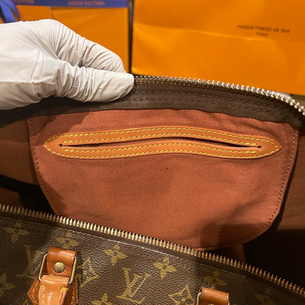Authentic Louis Vuitton SPEEDY 40 - Picture 16 of 16